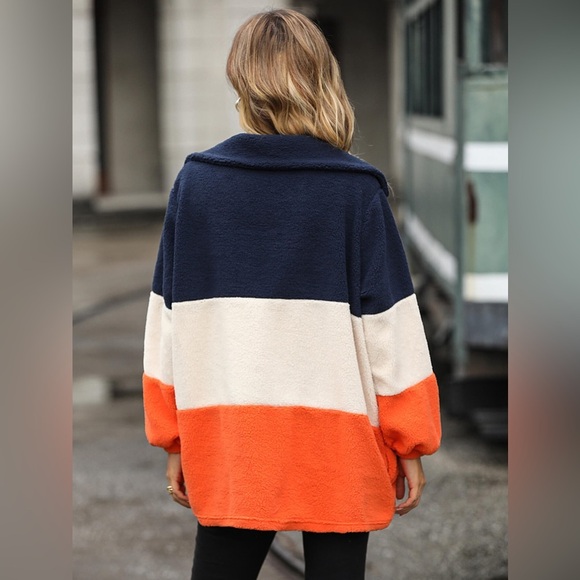 Color Block Quarter-Zip Teddy Pullover - Picture 3 of 4